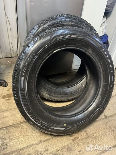 Bridgestone Blizzak Revo GZ 225/60 R17 99S