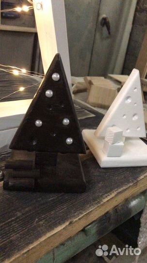 Подставка для телефона, визиток и ручек из дерева