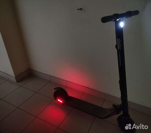 Электросамокат Ninebot Kickscooter ES2