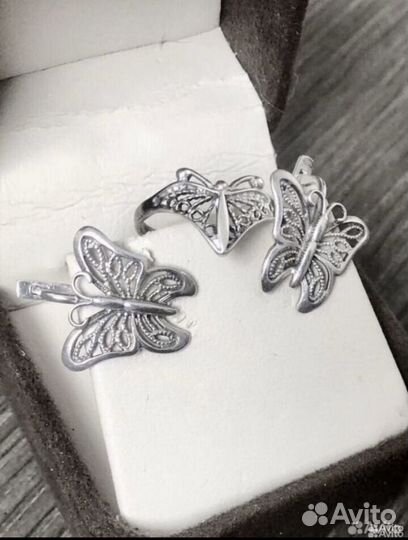 Комплект бабочки. Серьги и кольцо серебряные