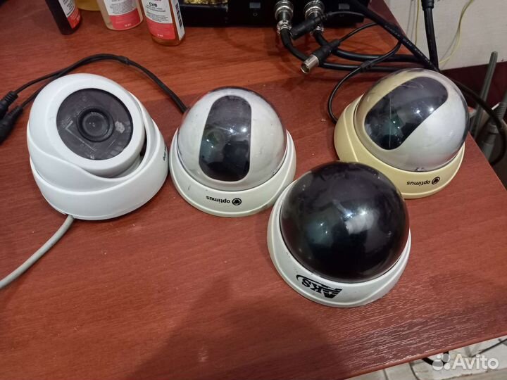 Камера видеонаблюдения купольная