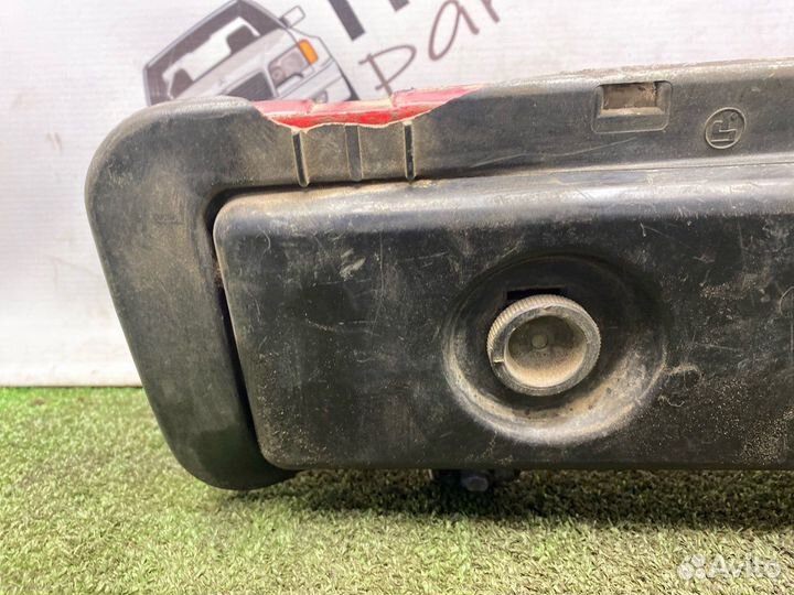 Фонарь задний левый Mercedes-Benz