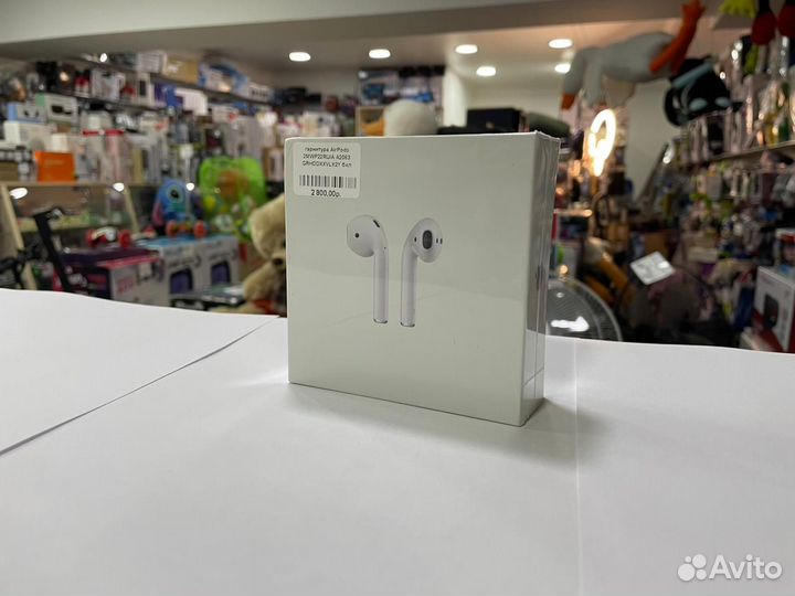 Гарнитура AirPods