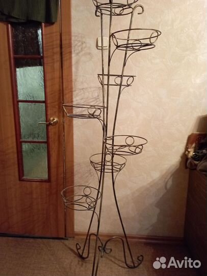 Подставка для цветов напольная