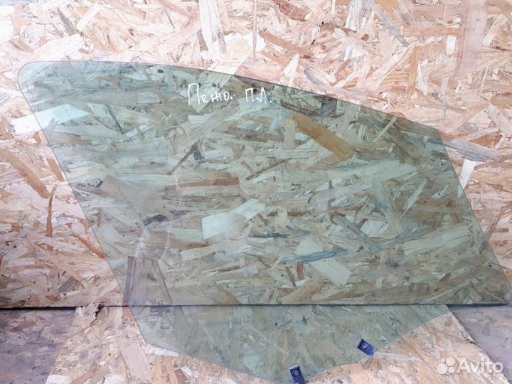 Стекло двери передней левой Peugeot 308 2007