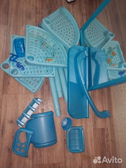 Угловая полка для ванной