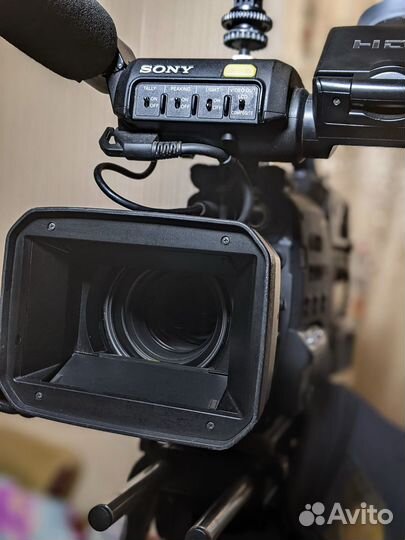 Проф. видеокамера sony HVR-S 270 Е