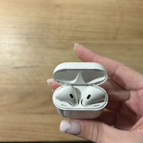 Продаю оригинальные наушники airpods