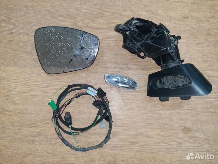 Повторитель зеркало правое Citroen C4 I рестайлинг