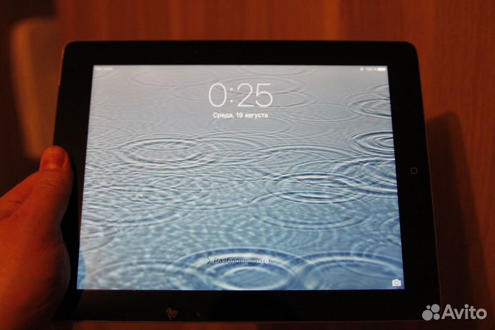 Планшет Apple iPad 3 Wi-Fi + Cellular