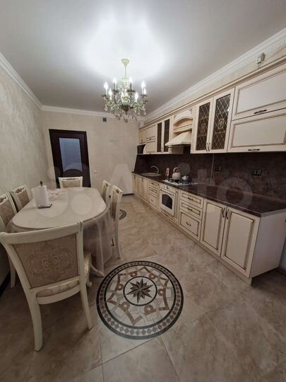 2-к. квартира, 75 м², 3/9 эт.