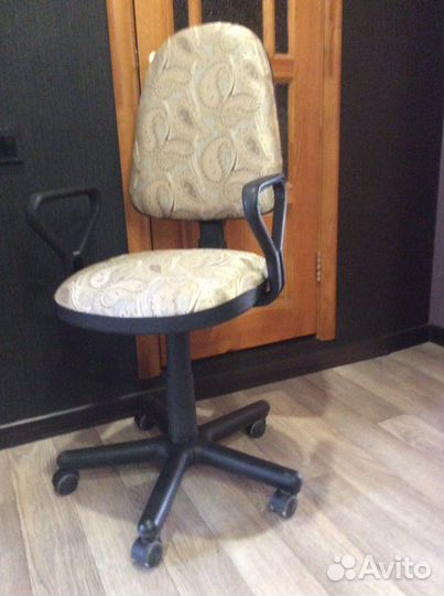 Компьютерное кресло бу