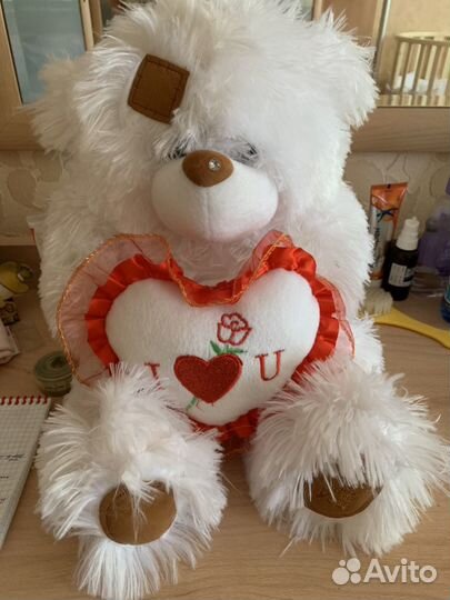 Плюшевый медведь
