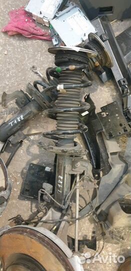 Стойка амортизатора передняя Land Rover Range