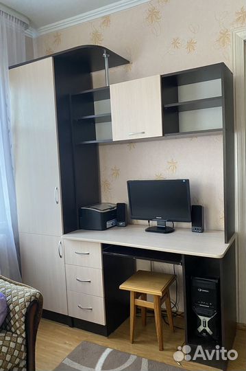 Компьютерный стол