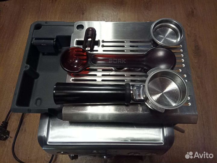 Кофемашина bork C800