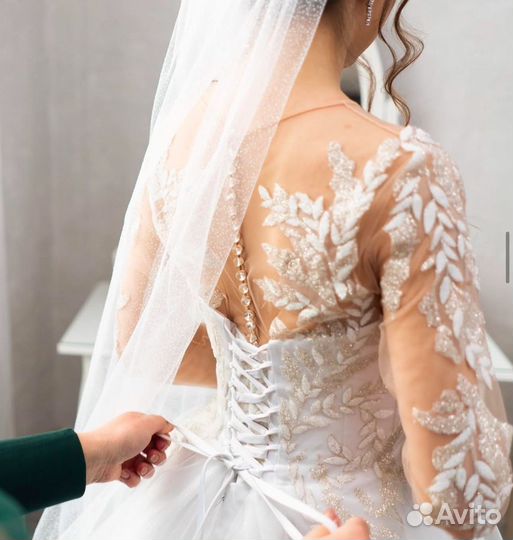 Свадебное платье
