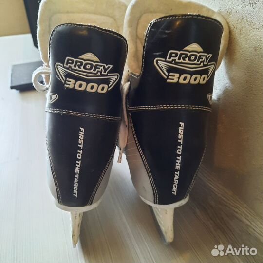 Коньки хоккейные детские