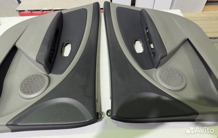 Дверные карты на Renault Megane 3