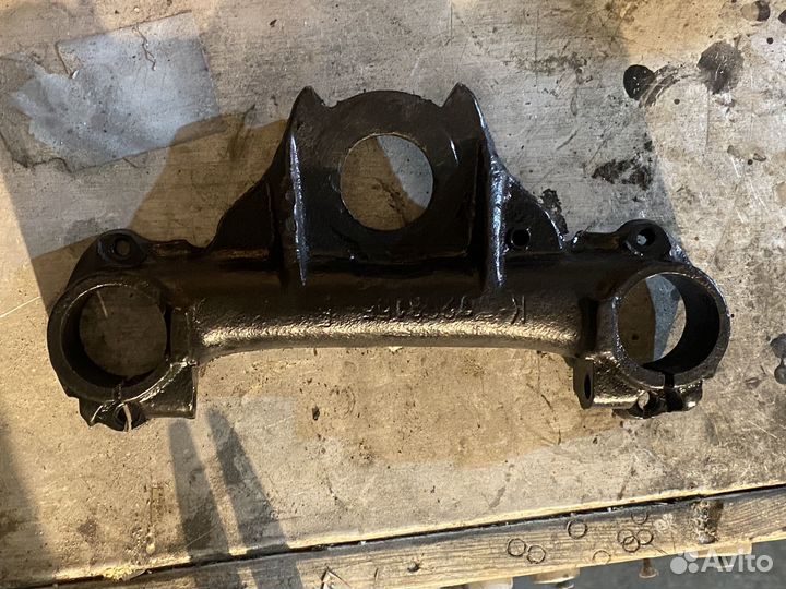 Урал М-72; Ирбит м 72 ; М-61 траверса низ 55 г.в