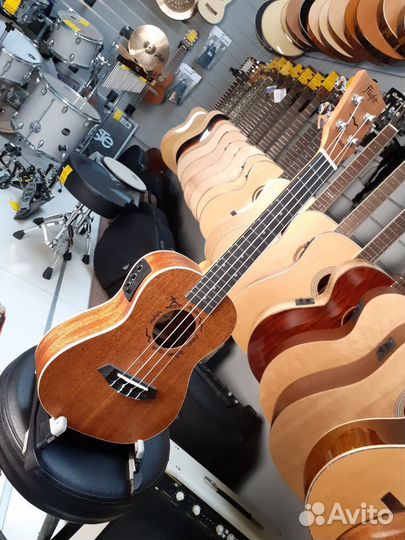 Электроукулеле Flight концерт