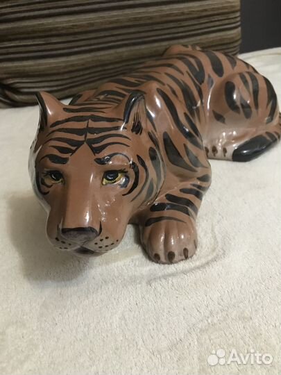Тигр (копилка сувенир)