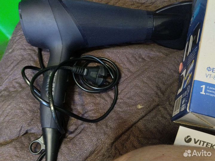 Фен Vitek на запчасти с коробкой документами