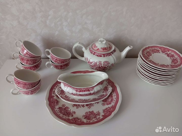 Столовый сервиз 