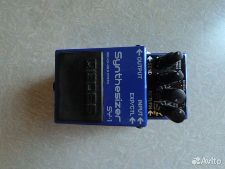 Boss Synthesizer SY 1