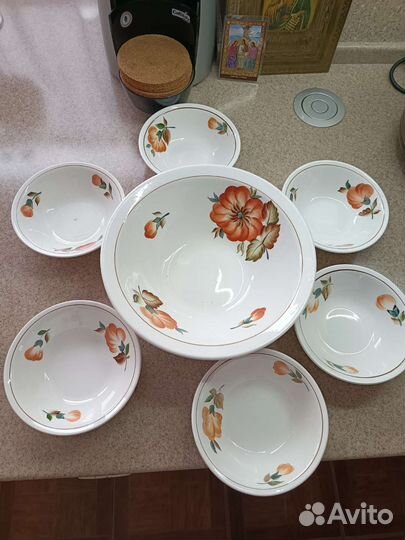 Набор тарелок