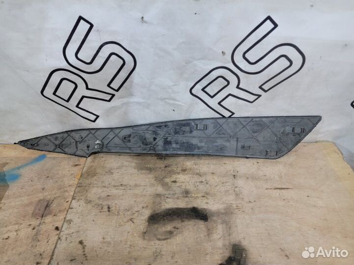 Обшивка салона левая Bmw 5-Series F10