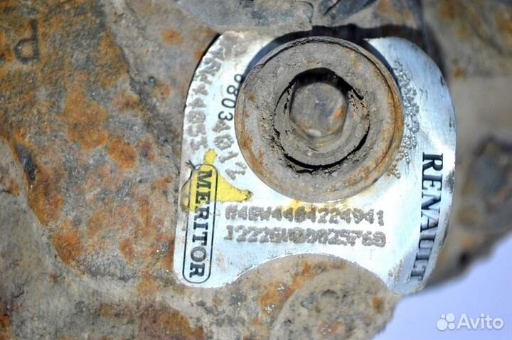 Суппорт ведущего моста, левый renault trucks Premi