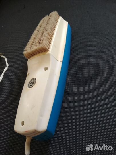 Пылесос -щетка,мощная