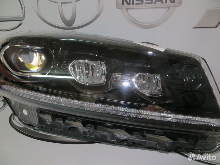 Фара правая LED Kia Sorento Prime