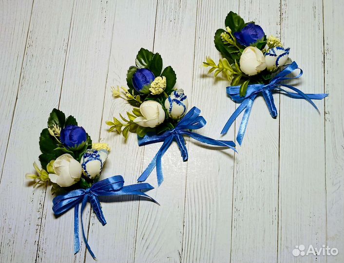 Бутоньерки,Браслеты для подружек невесты