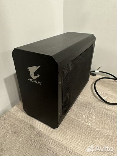 EGPU aorus GTX 1070 gaming BOX