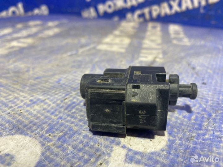 Датчик педали тормоза Ford Focus 1 седан 2003
