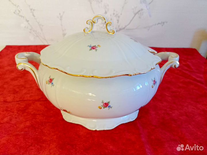 Фарфоровая супница+солонка
