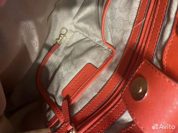 Продам сумку оригинал