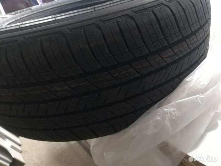 Kumho Crugen HP71 265/65 R17