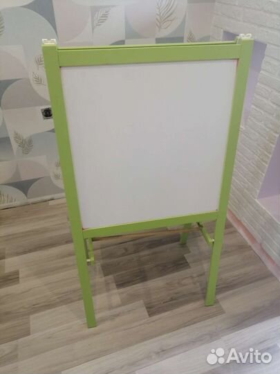 Детская доска - мольберт для рисования