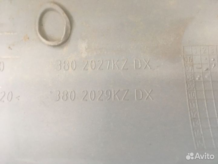 Накладка передней правой стойки Ивеко Дейли