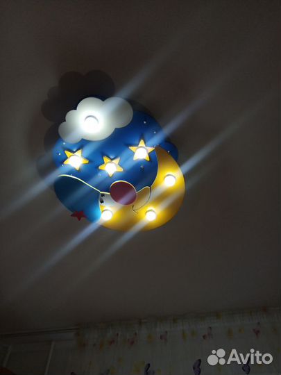 Люстра потолочная для детской комнаты