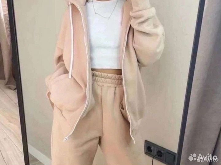 Женские спортивные костюмы с начёсом,новые