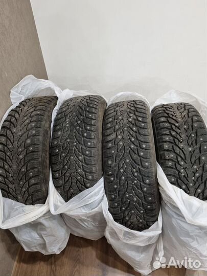 Nokian Tyres Hakkapeliitta 9 SUV 225/65 R17