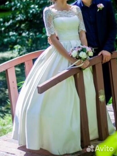 Свадебное платье