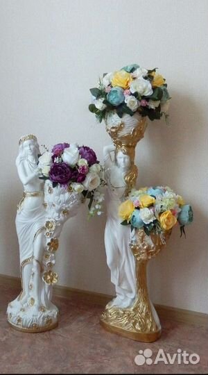 Кашпо статуэтка