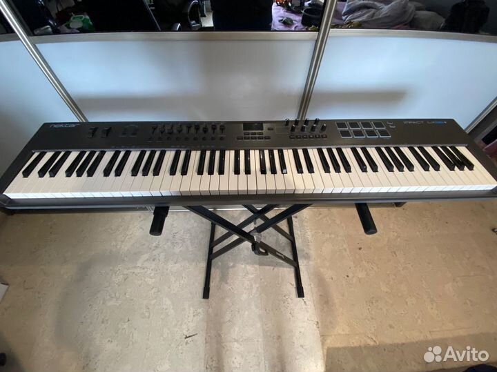 Миди клавиатура Nektar Impact LX 88+