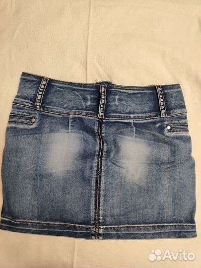 Джинсовая мини-юбка
