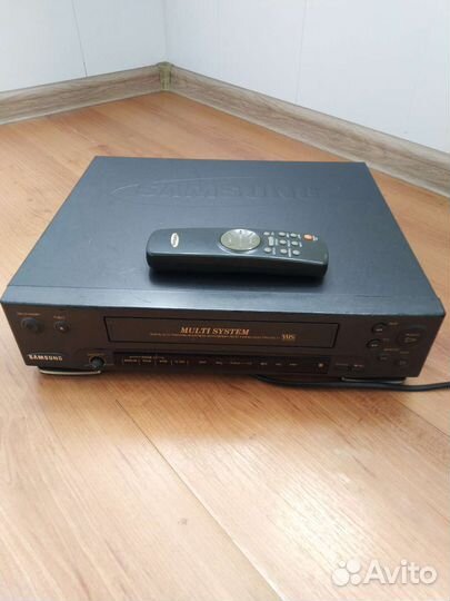 Видеомагнитофон Samsung SV-11G